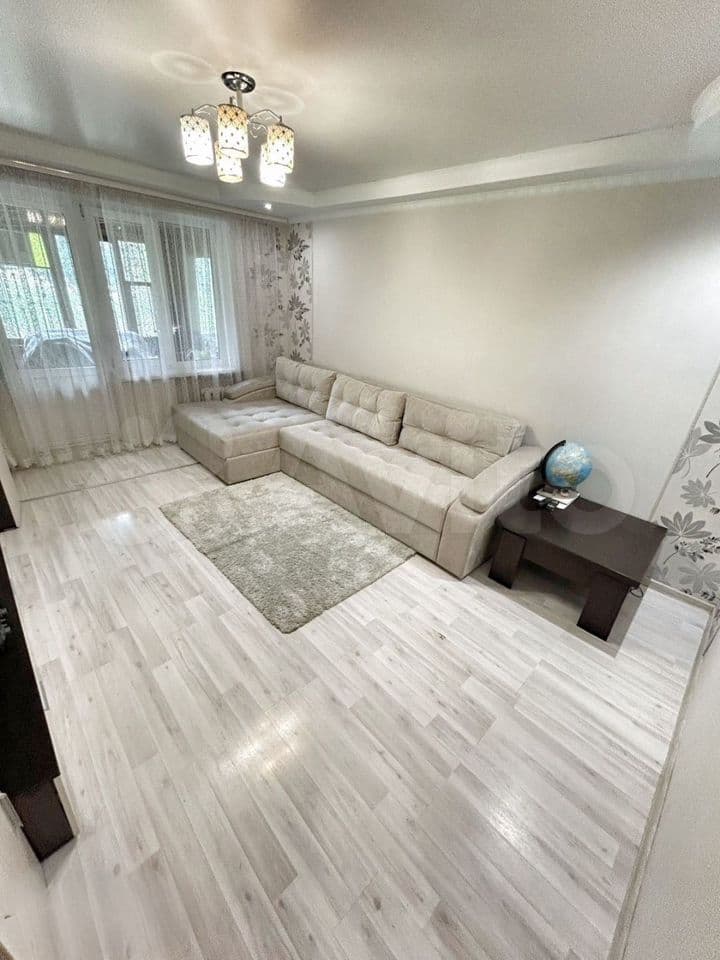 3-к. квартира, 67 м², 1/2 эт.