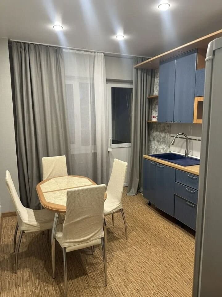 2-к. квартира, 57,5 м², 3/3 эт.