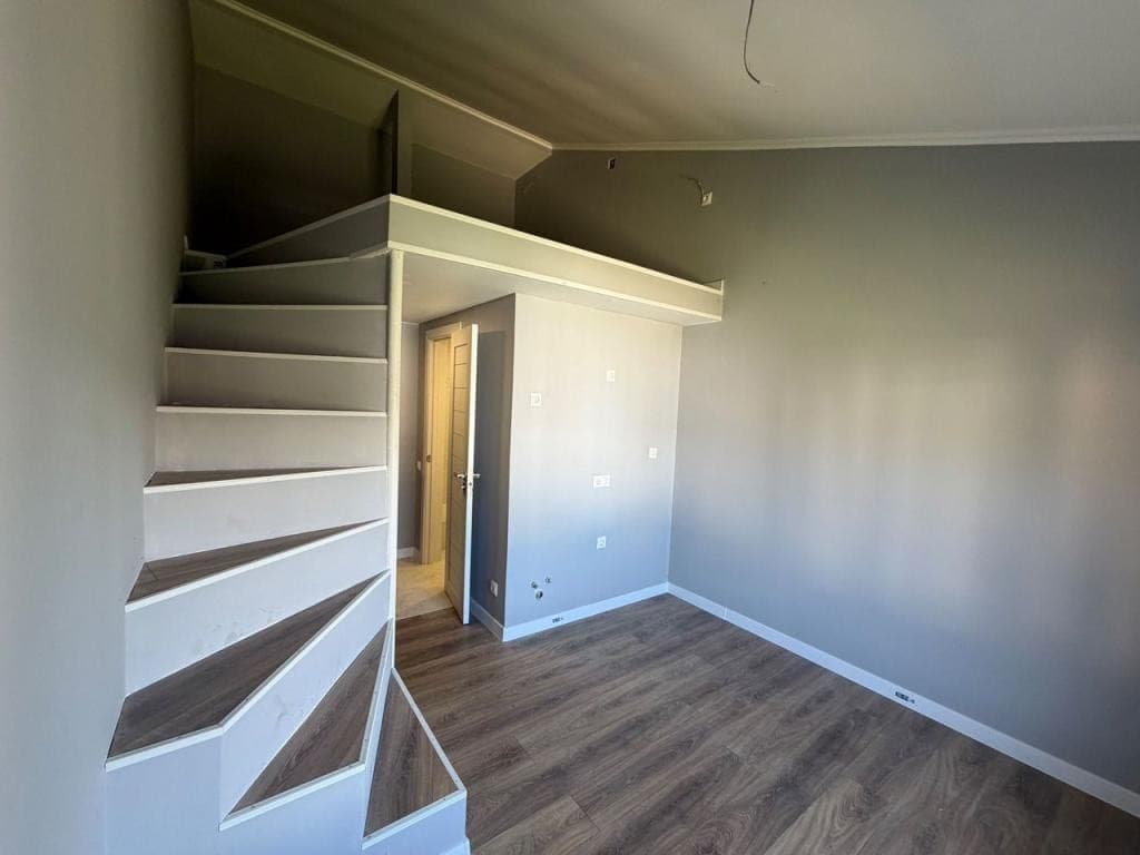 Доля: апартаменты-студия, 21 м², 4/4 эт.