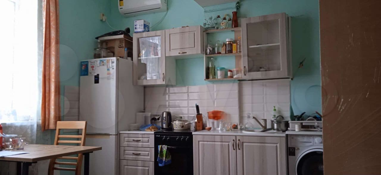 3-к. квартира, 80 м², 1/6 эт.