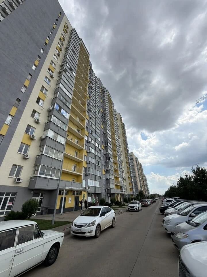 3-к. квартира, 85 м², 13/18 эт.