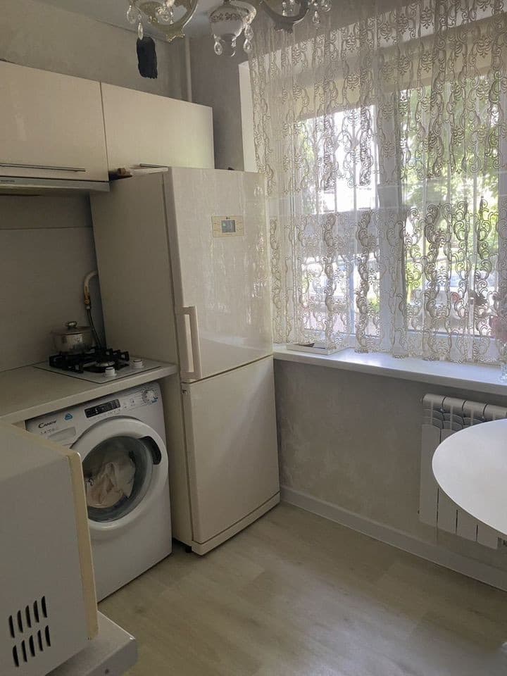 2-к. квартира, 45 м², 1/5 эт.