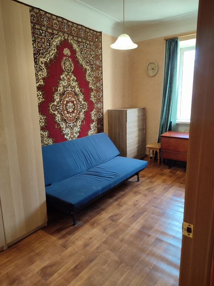 2-к. квартира, 46 м², 1/3 эт.