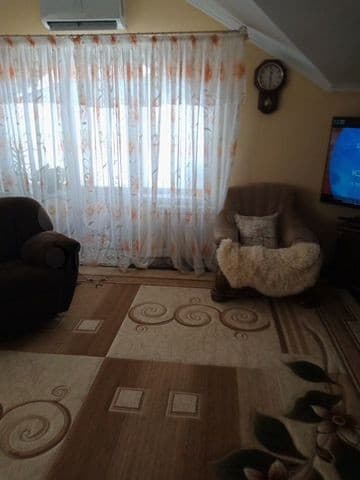 2-к. квартира, 65 м², 4/4 эт.