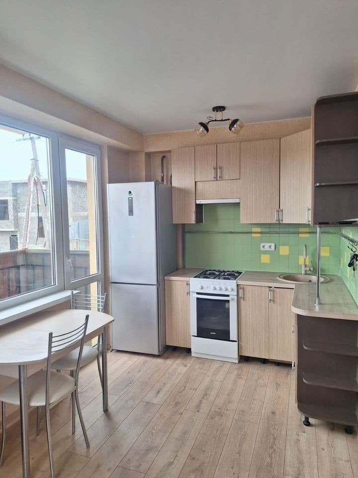 2-к. квартира, 32 м², 2/5 эт.