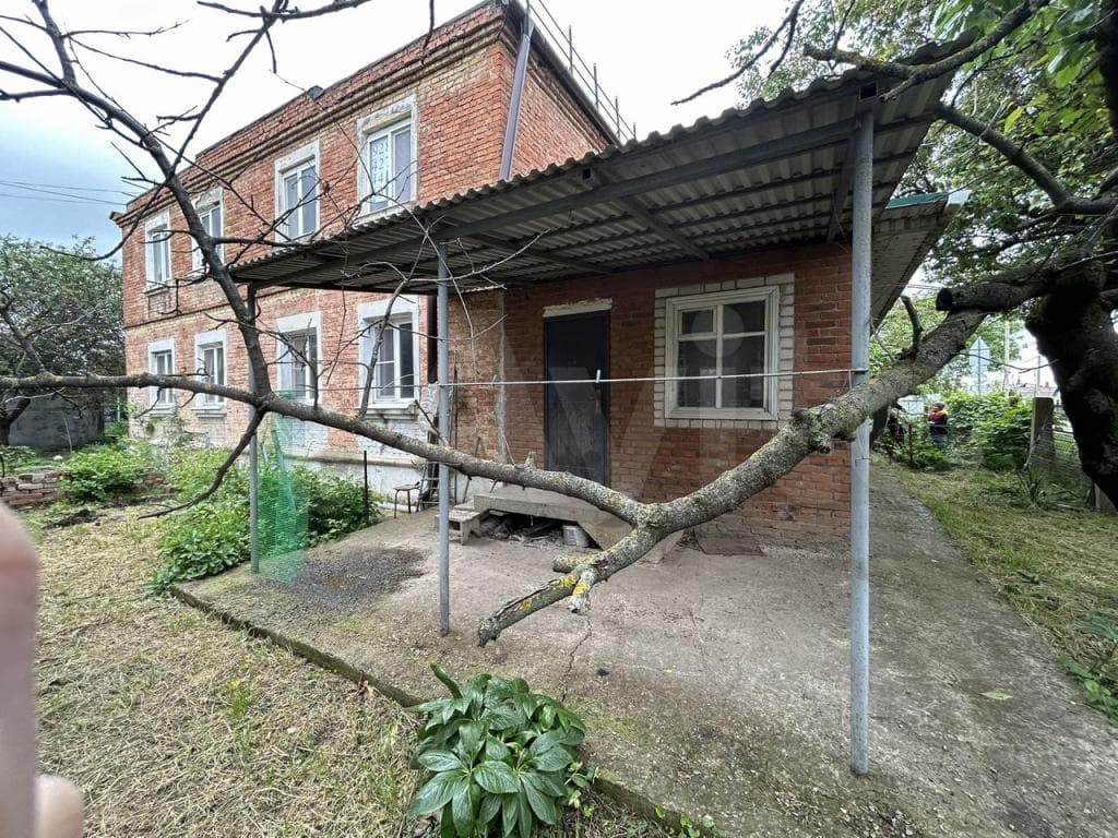3-к. квартира, 73 м², 1/2 эт.