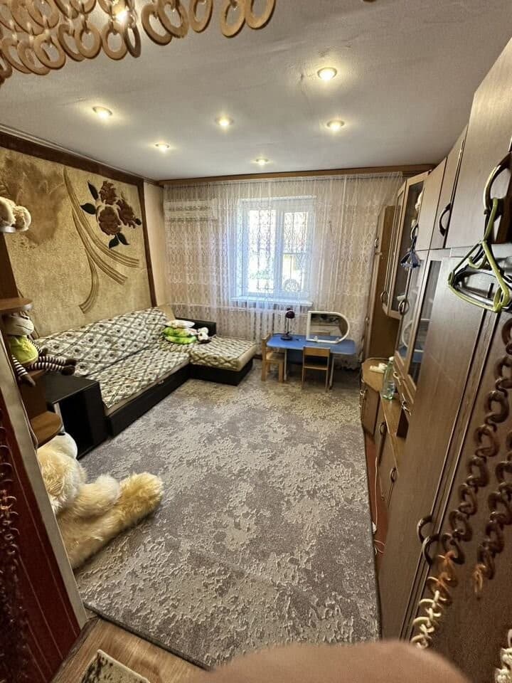 2-к. квартира, 38 м², 1/2 эт.