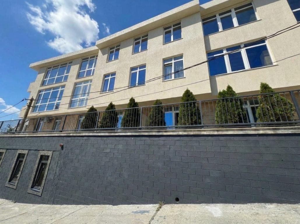 2-к. квартира, 48 м², 2/3 эт.