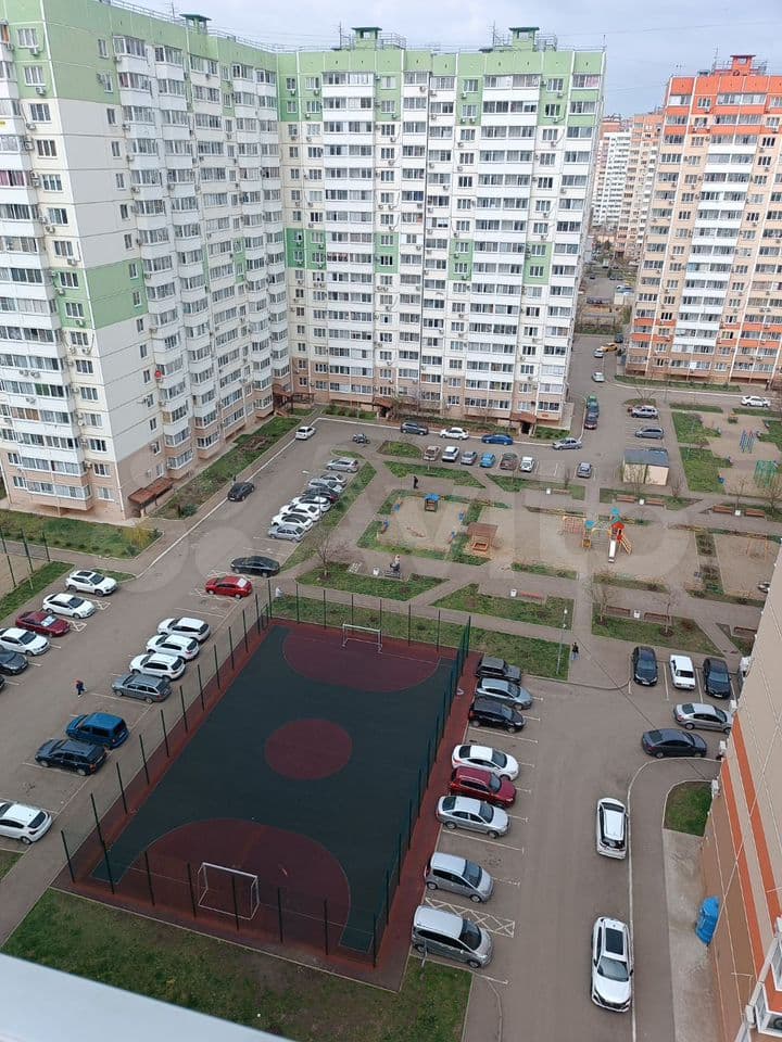 3-к. квартира, 72,4 м², 13/16 эт.