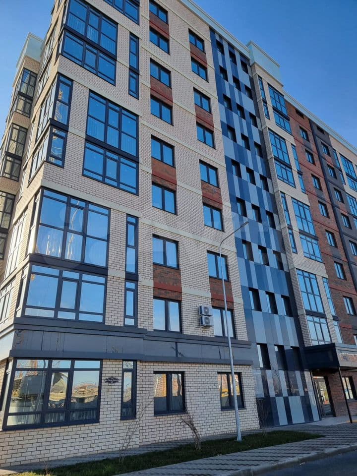 2-к. квартира, 57 м², 3/9 эт.
