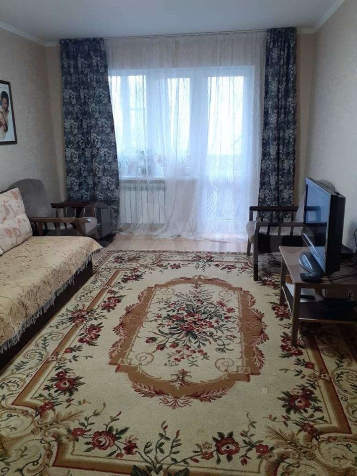 3-к. квартира, 70 м², 3/10 эт.