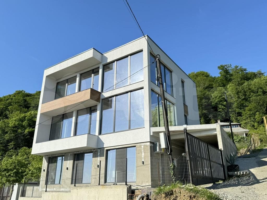 3-к. квартира, 250 м²