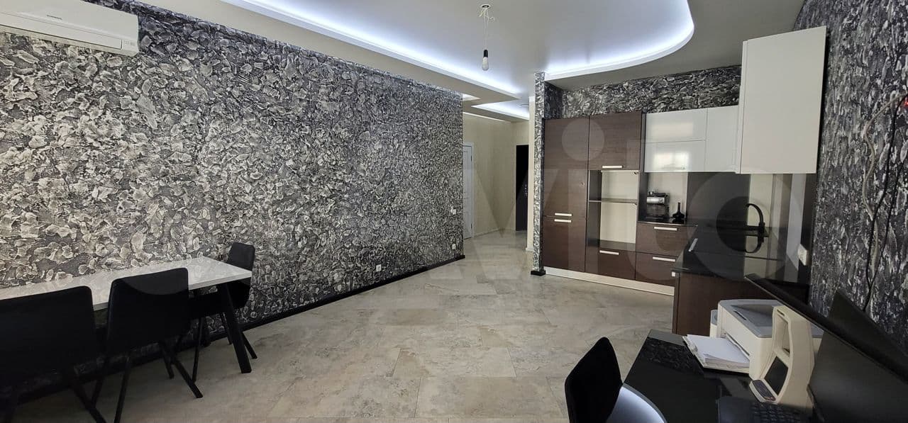 2-к. квартира, 88 м², 2/6 эт.