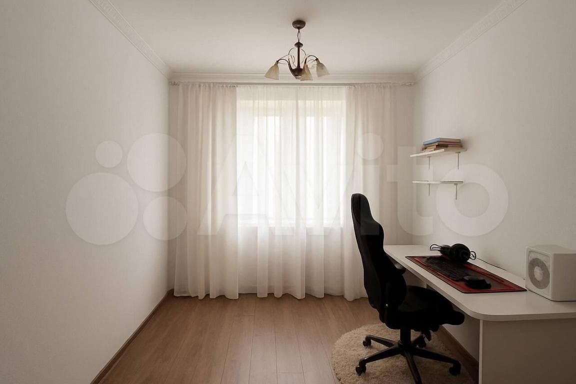 2-к. квартира, 42 м², 1/5 эт.