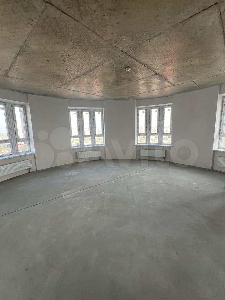 3-к. квартира, 124 м², 18/22 эт.