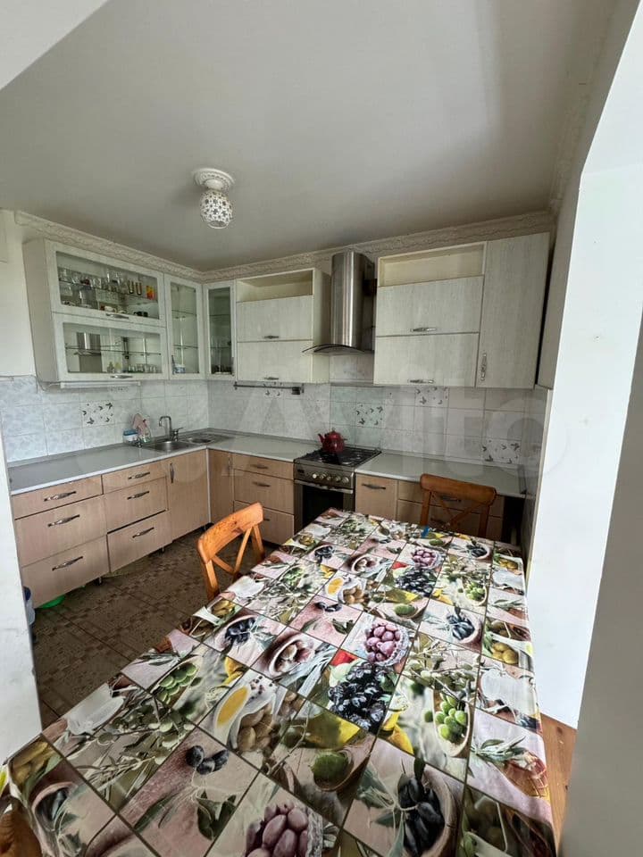3-к. квартира, 63.4 м², 5/5 эт.