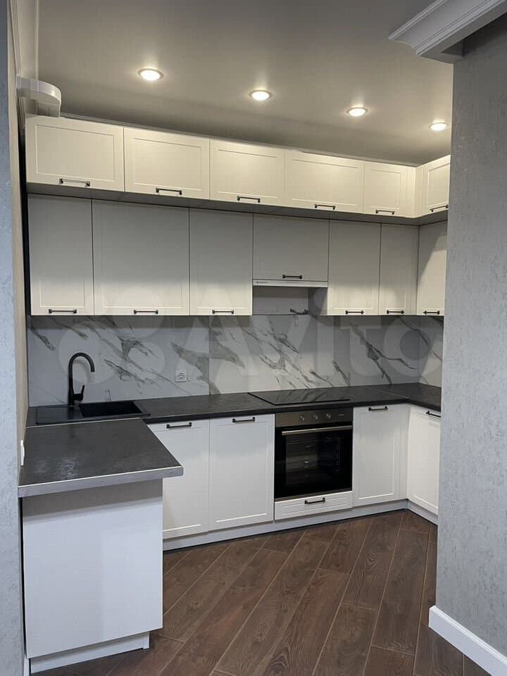 3-к. квартира, 80.8 м², 7/17 эт.