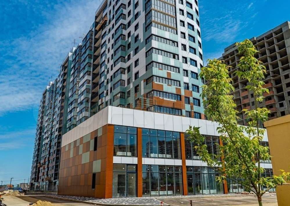1-к. квартира, 52 м², 2/18 эт.