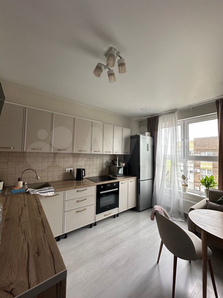 1-к. квартира, 32.2 м², 8/8 эт.