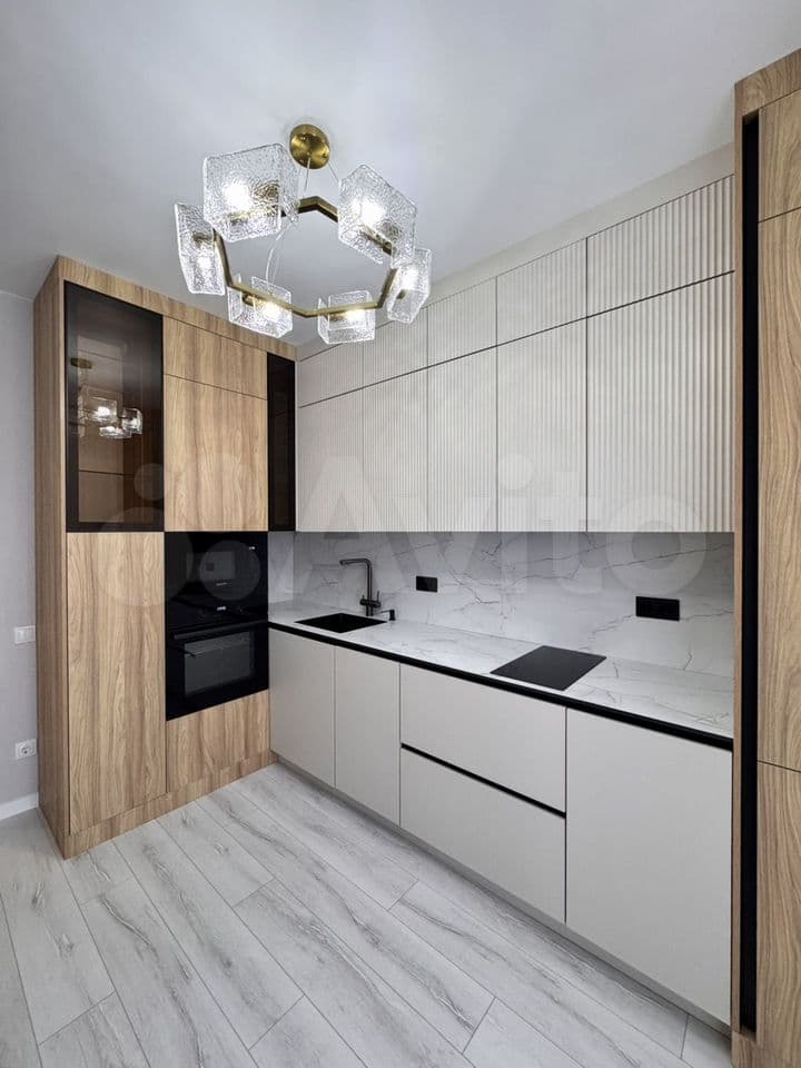 2-к. квартира, 51 м², 3/9 эт.