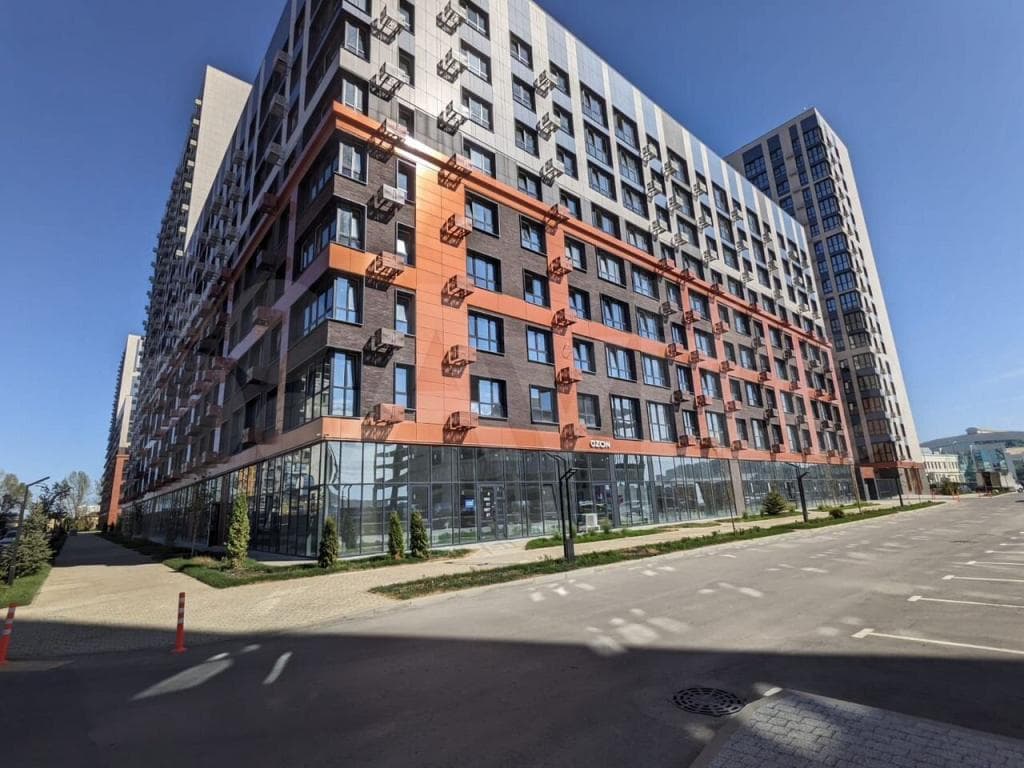 2-к. квартира, 70.1 м², 4/9 эт.