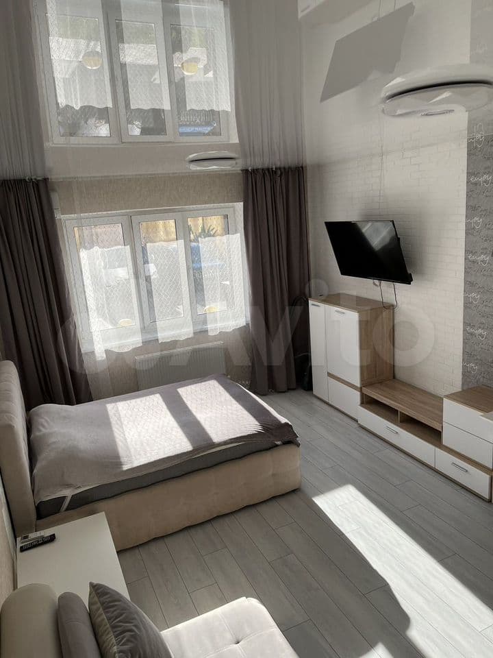 1-к. квартира, 48 м², 1/19 эт.