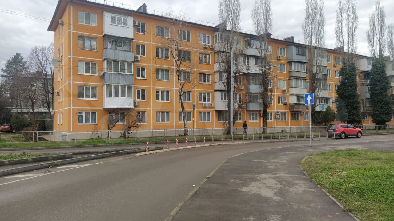 3-к. квартира, 77.8 м², 1/5 эт.