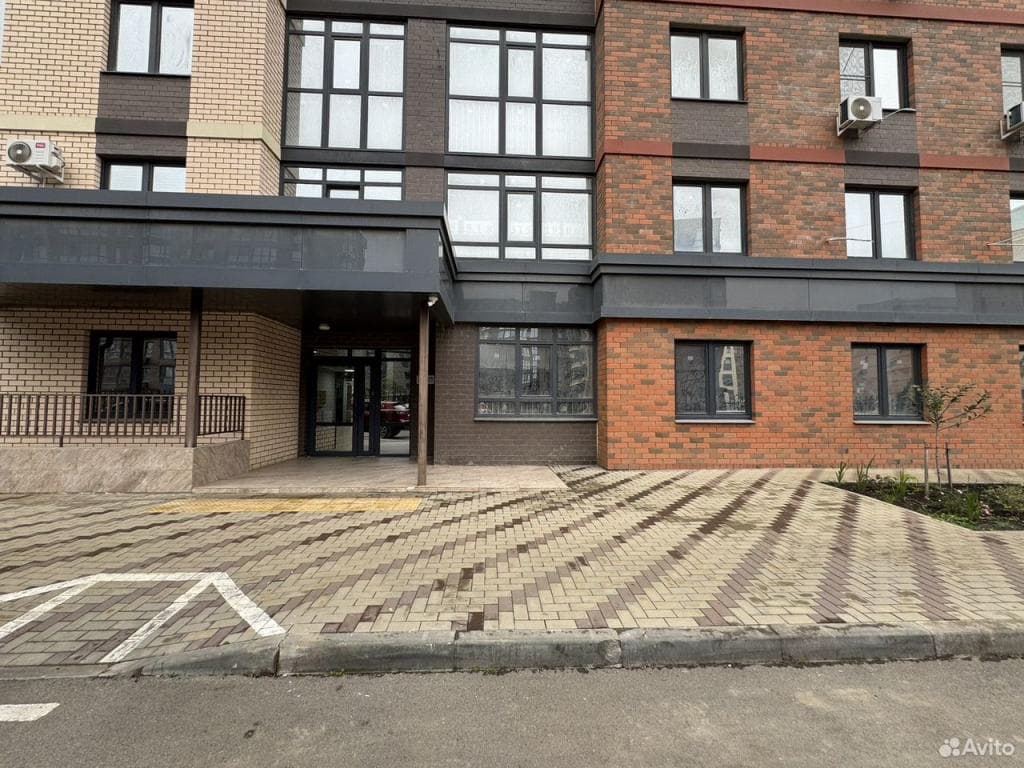1-к. квартира, 32 м², 1/9 эт.