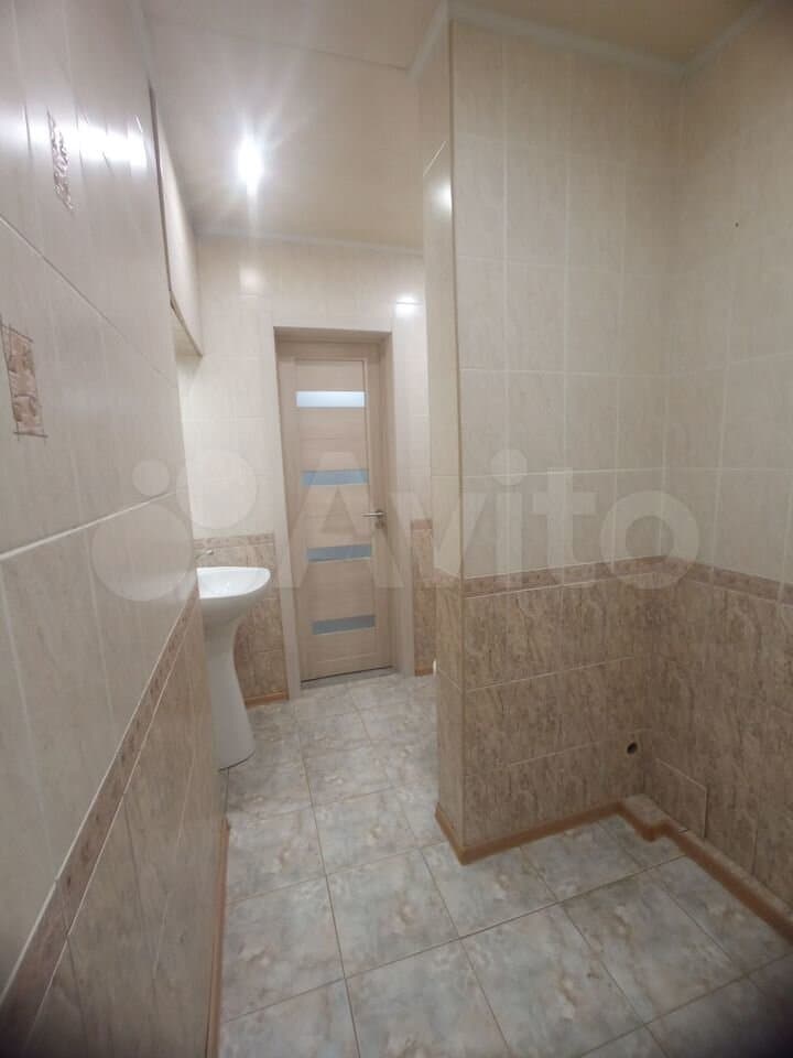 2-к. квартира, 52 м², 1/3 эт.
