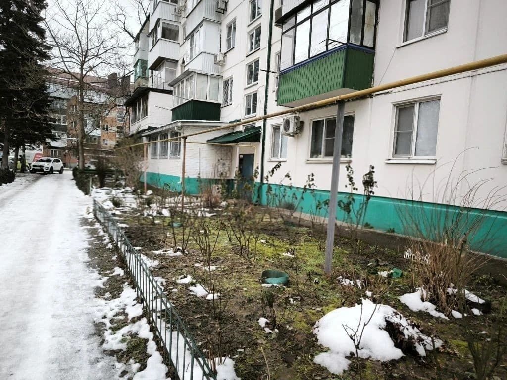 3-к. квартира, 60.7 м², 1/5 эт.