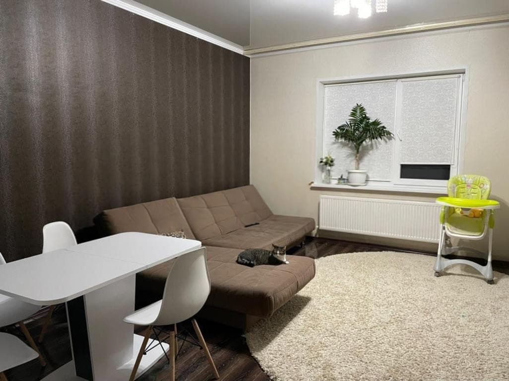 3-к. квартира, 83 м², 2/3 эт.
