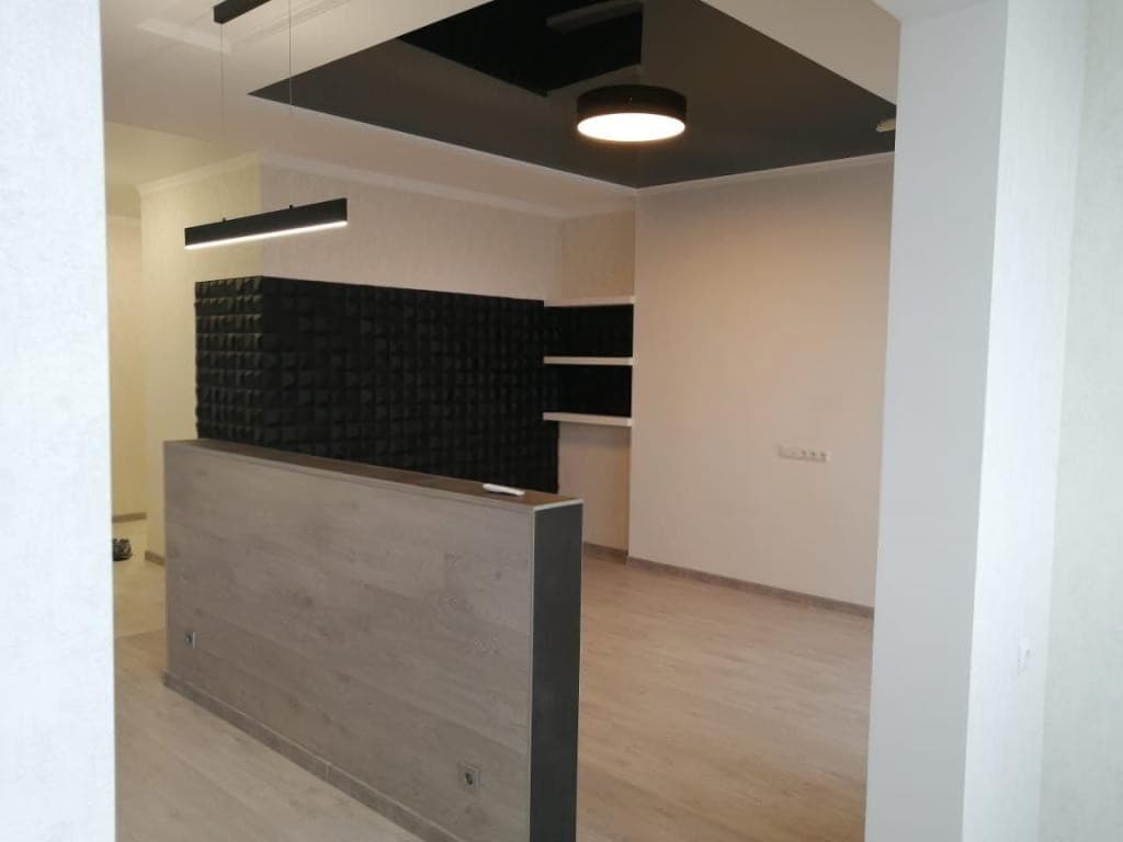 2-к. квартира, 80 м², 18/18 эт.
