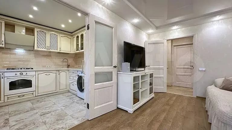 2-к. квартира, 55 м², 2/5 эт.