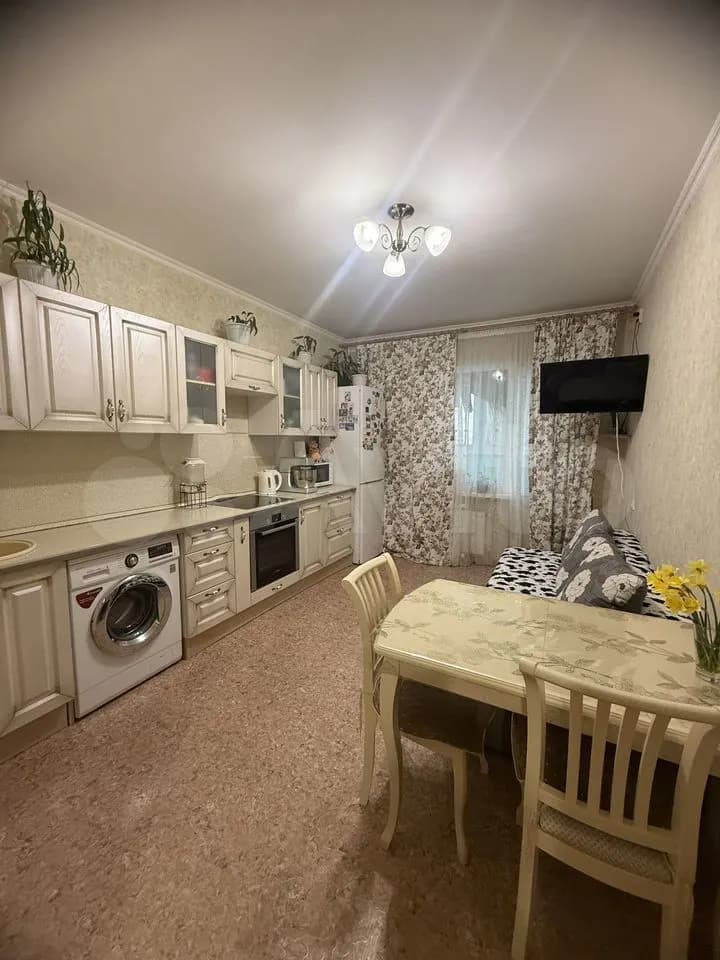 1-к. квартира, 43,7 м², 15/18 эт.