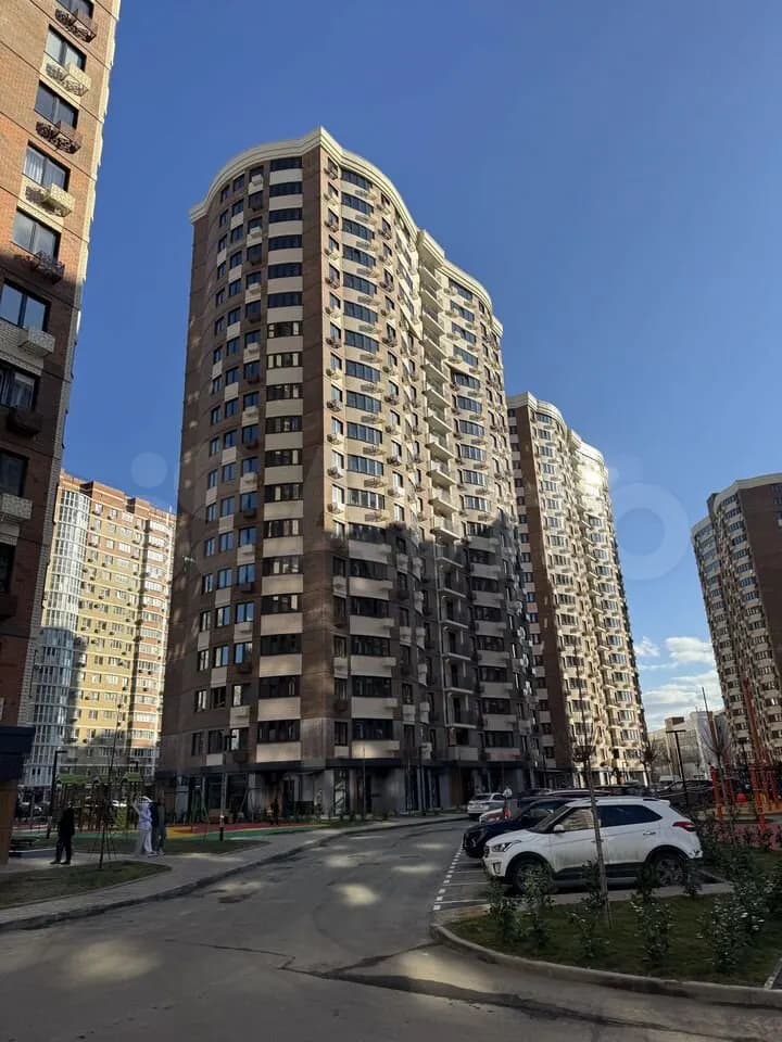 1-к. квартира, 43 м², 15/19 эт.