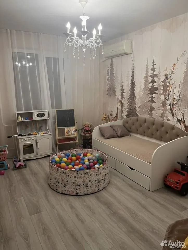 3-к. квартира, 70 м², 2/10 эт.