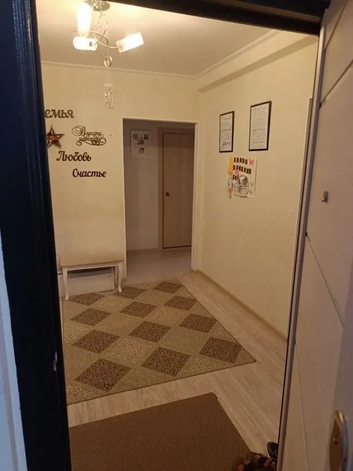 3-к. квартира, 79 м², 3/14 эт.